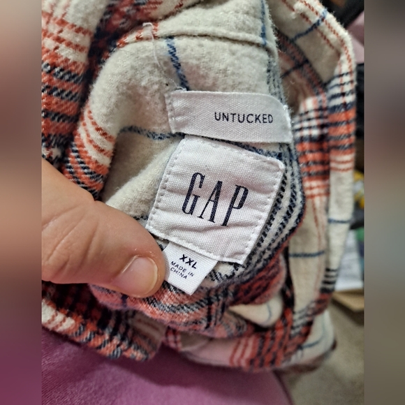 Gap flannel button down - Picture 7 of 8
